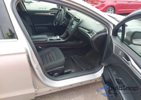 2019 Ford Fusion Se z USA, uszkodzony, nr VIN 3FA6P0HD9KR194405